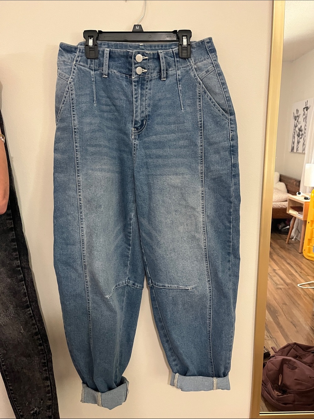Relaxed Boyfriend Jeans in Medium Blue - Women's